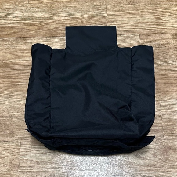 Louis Vuitton Horizon 50 Cover - Picture 7 of 15